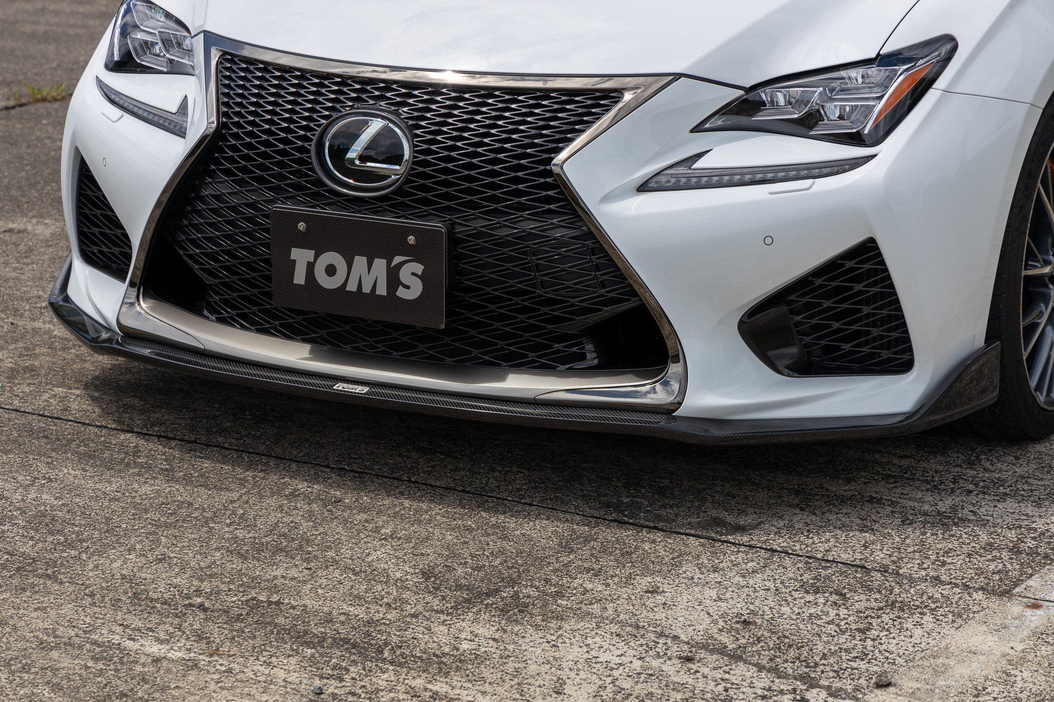 RC-F TOM’Sパッケージ