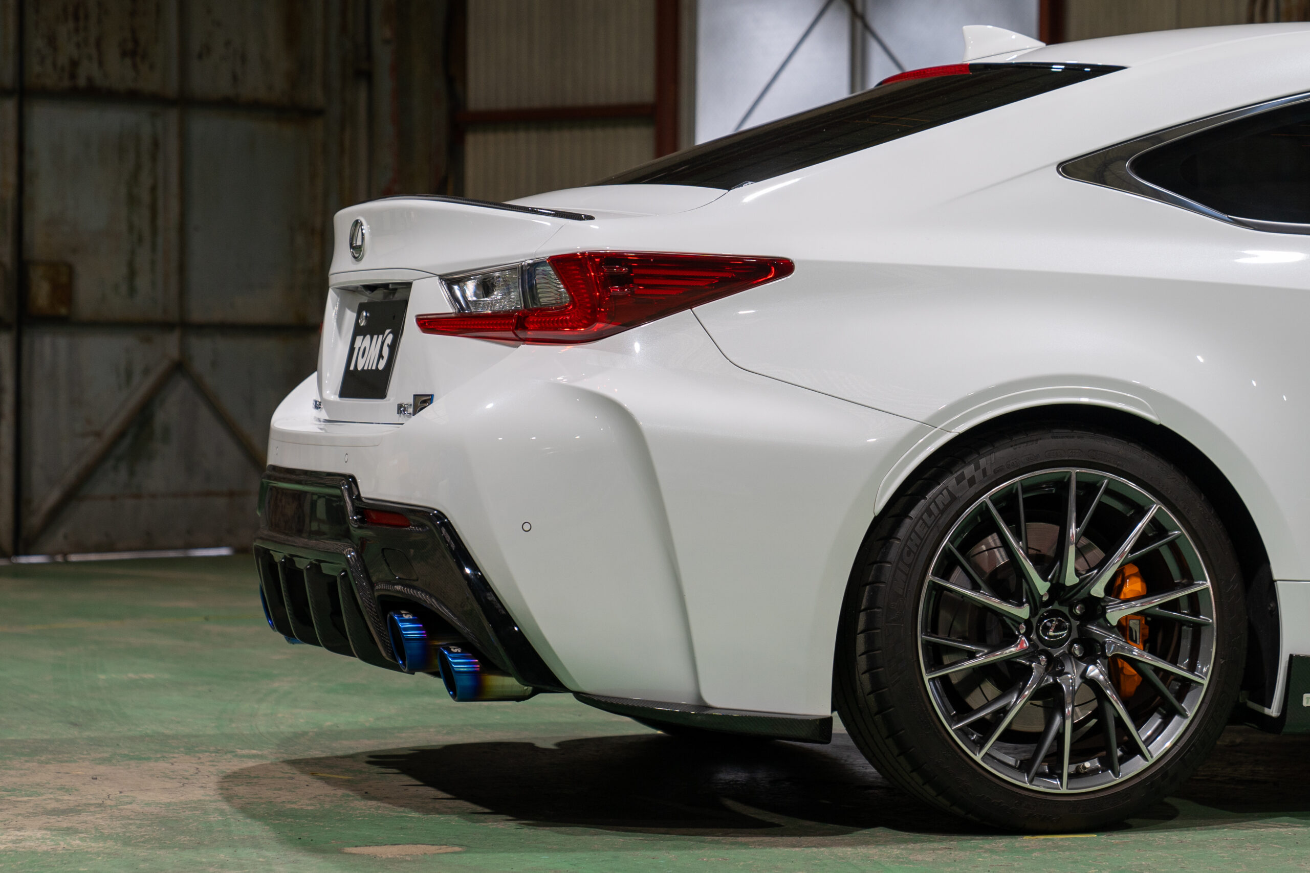 RC-F TOM’Sパッケージ